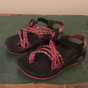 3 strapped pink chacos